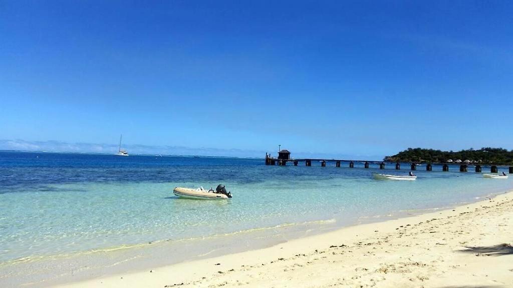 Ratu Kini Dive & Stay Île de Mana Extérieur photo