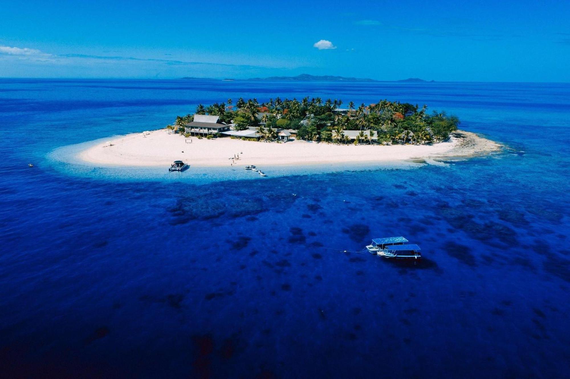 Ratu Kini Dive & Stay Île de Mana Extérieur photo